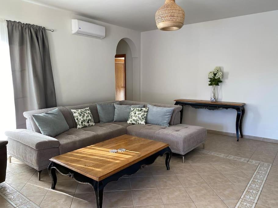 Comfortable Family House With Pool And Jacuzzi Costa De Antigua Exterior foto